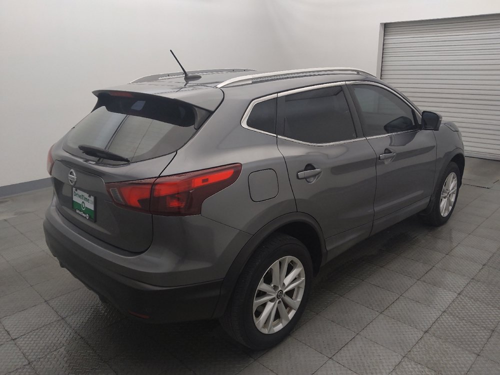Used 2019 Nissan Rogue Sport SV w/ Technology Package FWD image 9