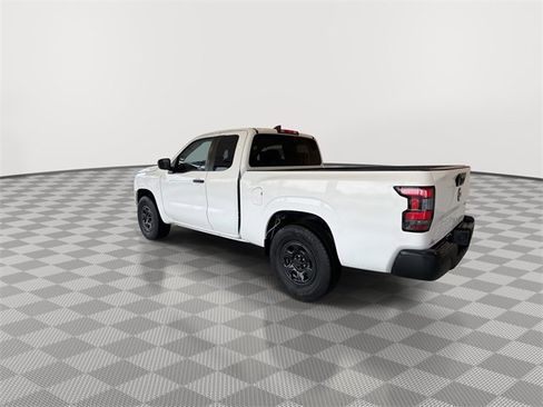 Used 2024 Nissan Frontier S w/ S Utility Package image 7