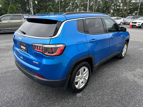 Used 2022 Jeep Compass Latitude FWD image 7