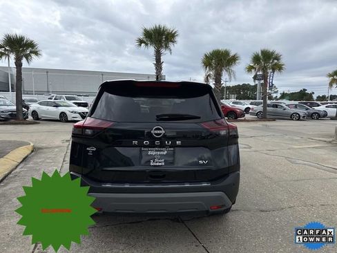 Used 2023 Nissan Rogue SV image 5