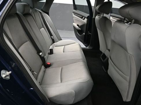 Used 2018 Honda Accord Hybrid image 12