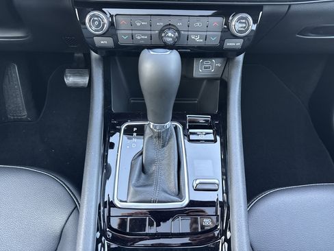 New 2026 Jeep Compass Limited w/ Sun, Sound & Navigation Group image 21