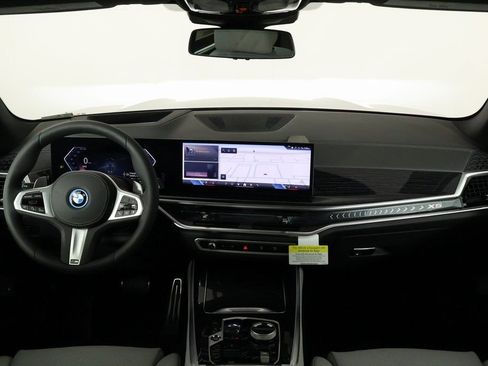 New 2026 BMW X5 xDrive50e w/ Executive Package AWD/4WD image 4