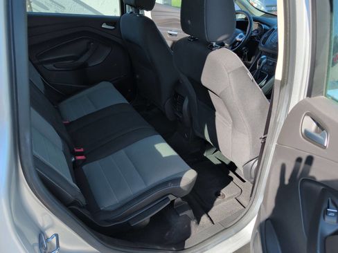 Used 2016 Ford C-MAX SE image 18