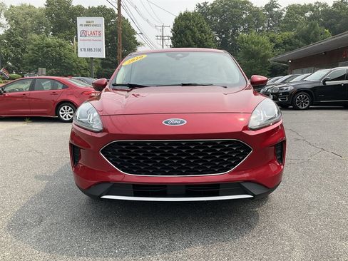 Used 2020 Ford Escape SE FWD image 2
