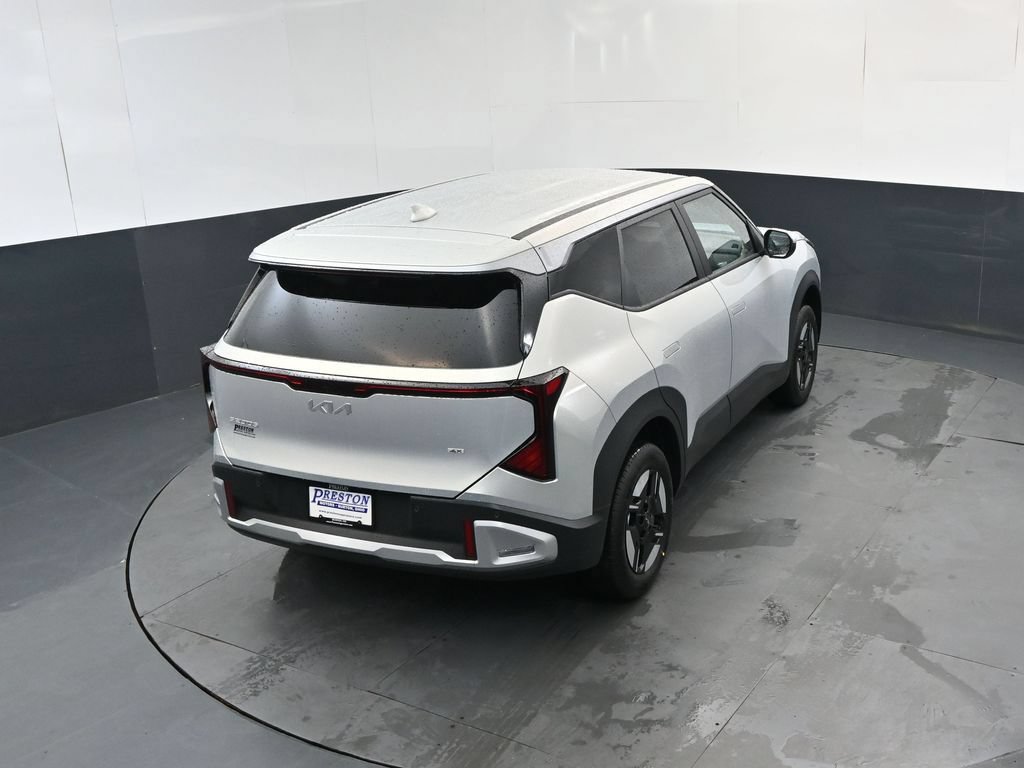 Used 2027 Kia Seltos LX AWD/4WD image 32