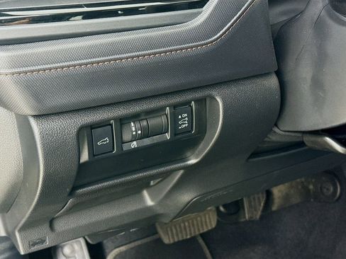 Used 2025 Subaru Forester Touring image 10