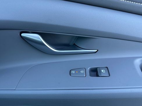 New 2025 Hyundai Elantra SEL image 19