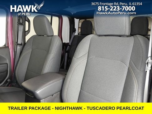 Used 2024 Jeep Gladiator Sport image 11