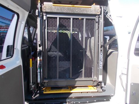 Used 2011 Ford E-150 and Econoline 150 w/ PWR Group image 18