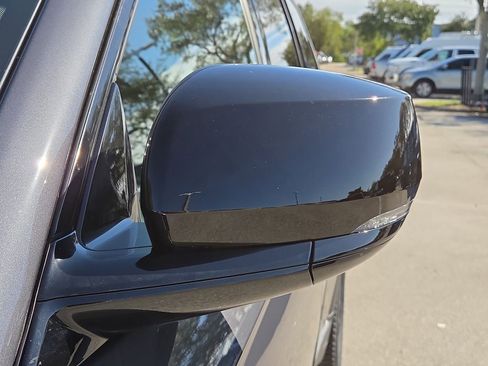 New 2025 Jeep Grand Cherokee L Limited w/ Black Appearance Package image 12