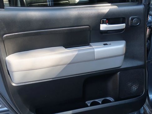 Used 2007 Toyota Tundra Limited image 22