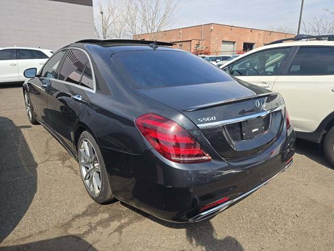 Used 2019 Mercedes-Benz S 560 4MATIC Sedan image 3