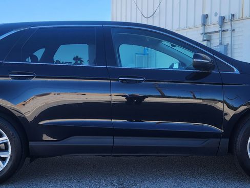 Used 2024 Ford Edge Titanium image 5