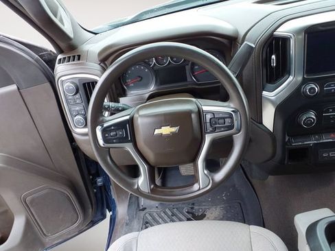 Used 2020 Chevrolet Silverado 1500 LT AWD/4WD image 12