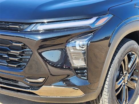 New 2026 Chevrolet Trax ACTIV w/ Driver Confidence Package image 8