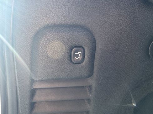 Used 2019 Jeep Grand Cherokee Summit image 6