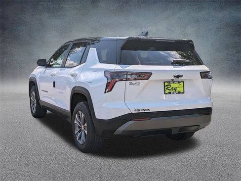 New 2026 Chevrolet Equinox LT w/ Convenience Package II image 6