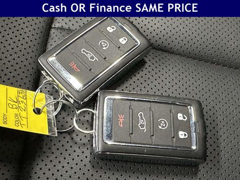 Used 2026 Jeep Cherokee Limited AWD/4WD image 34