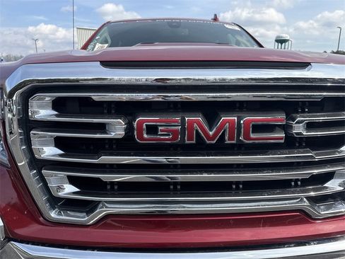 Used 2020 GMC Sierra 1500 SLT w/ SLT Premium Plus Package image 3