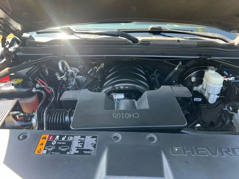 Used 2019 Chevrolet Tahoe LT image 44