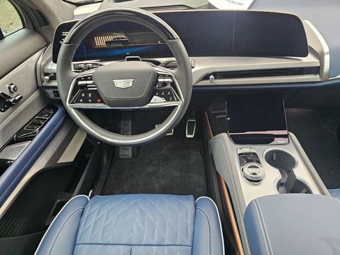 New 2026 Cadillac Vistiq Premium Luxury image 24