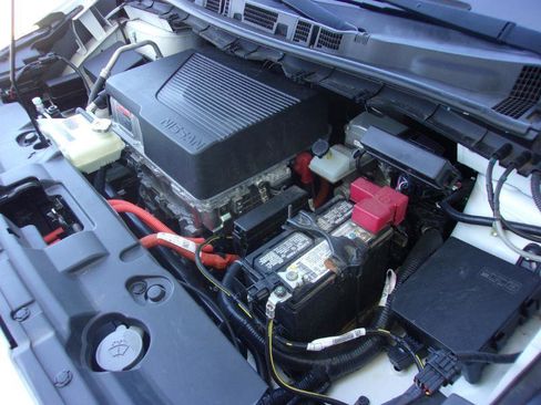 Used 2019 Nissan Leaf SL Plus w/ Protection Package image 22