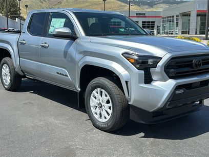 New 2025 Toyota Tacoma SR5