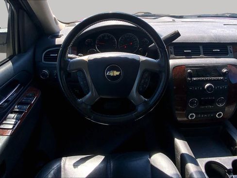 Used 2011 Chevrolet Tahoe LT w/ Texas Edition RWD image 5