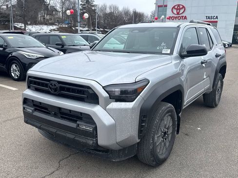 New 2026 Toyota 4Runner SR5 image 3