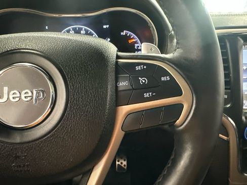 Used 2014 Jeep Grand Cherokee Overland AWD/4WD image 16