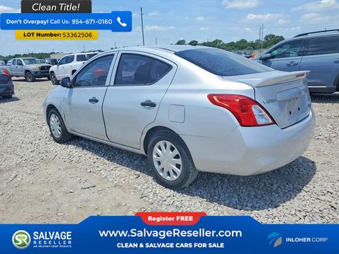 Used 2013 Nissan Versa S Plus FWD image 3