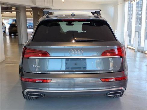 Certified 2023 Audi Q5 2.0T Premium w/ Convenience Package image 5