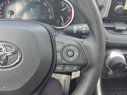 Used 2023 Toyota RAV4 LE image 23