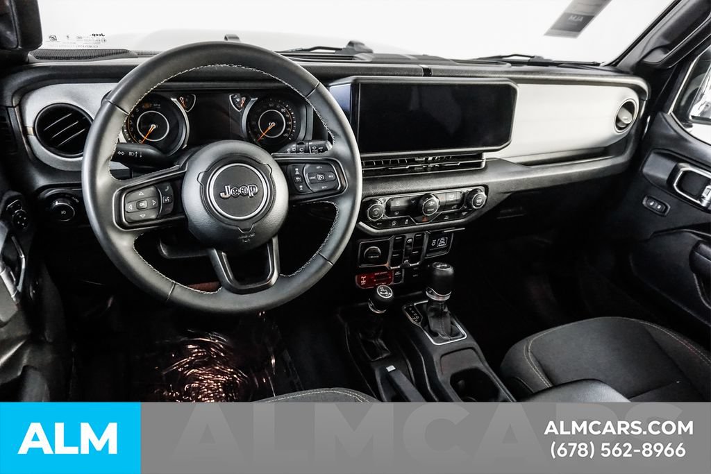 Used 2025 Jeep Wrangler Unlimited Sport AWD/4WD image 23