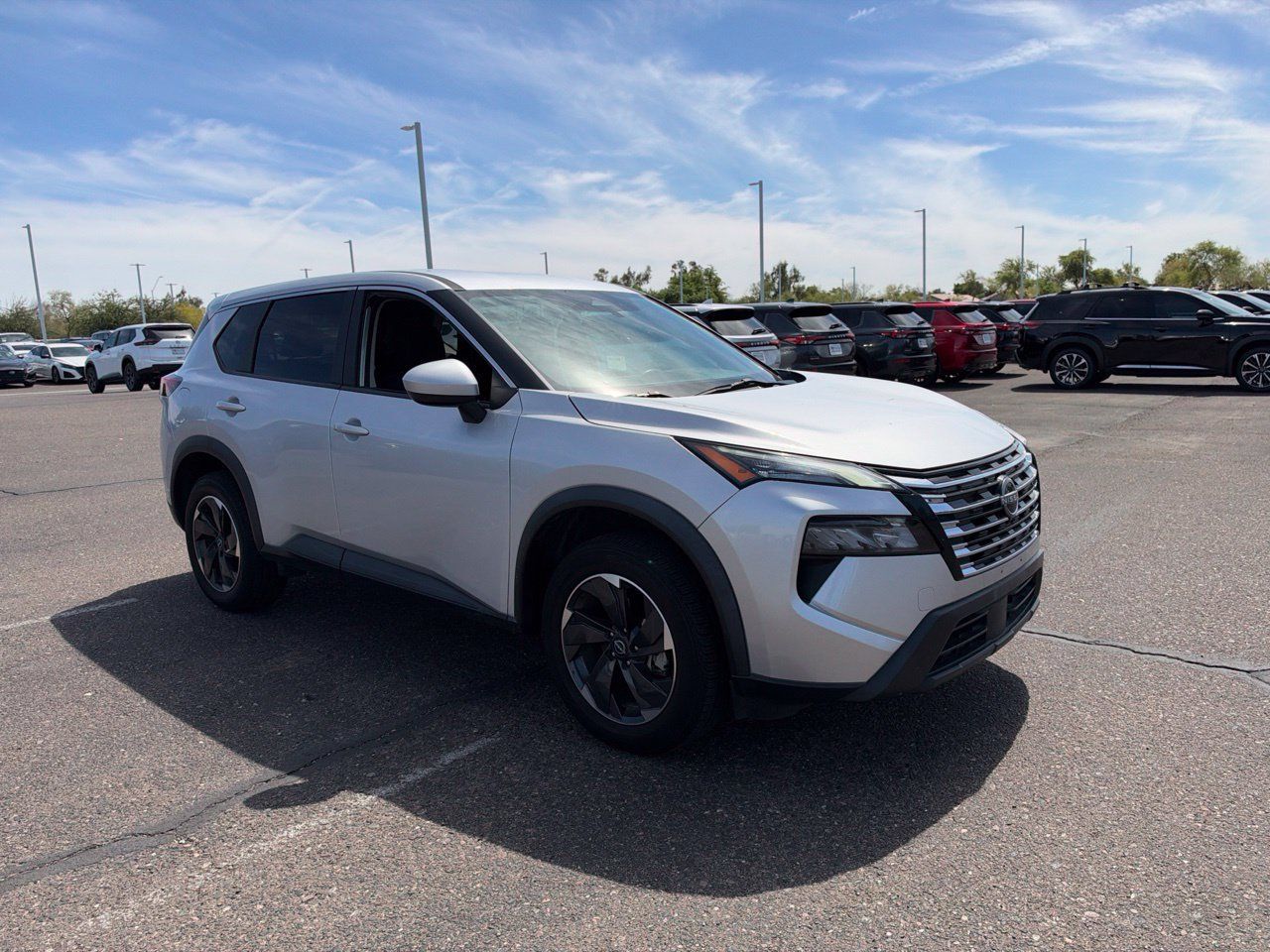 Used 2024 Nissan Rogue SV FWD image 3