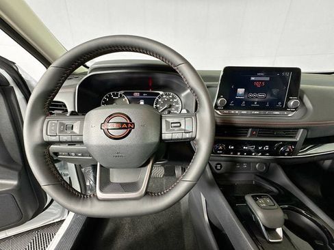 New 2026 Nissan Rogue SV AWD/4WD image 9