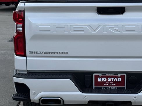 Used 2025 Chevrolet Silverado 1500 High Country image 11