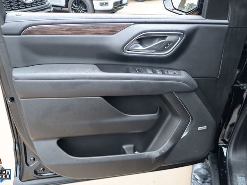 Used 2023 Chevrolet Tahoe Z71 AWD/4WD image 12