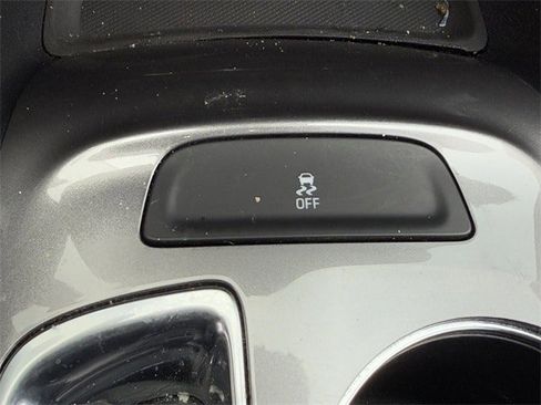 Used 2023 Chevrolet Malibu LT image 22