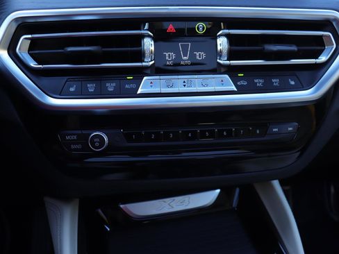 New 2025 BMW X4 xDrive30i w/ Premium Package image 39