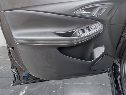 Certified 2025 Buick Encore GX Preferred FWD image 14
