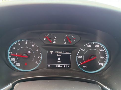 Used 2023 Chevrolet Equinox LS image 12