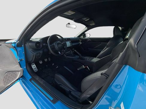 Used 2023 Toyota GR86 Premium w/ ALL Weather Mat Package (TMS) RWD image 22