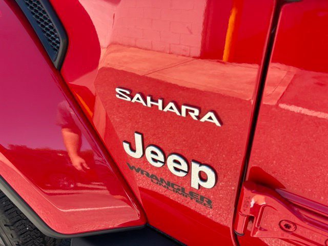 Used 2021 Jeep Wrangler Unlimited Sahara AWD/4WD image 14