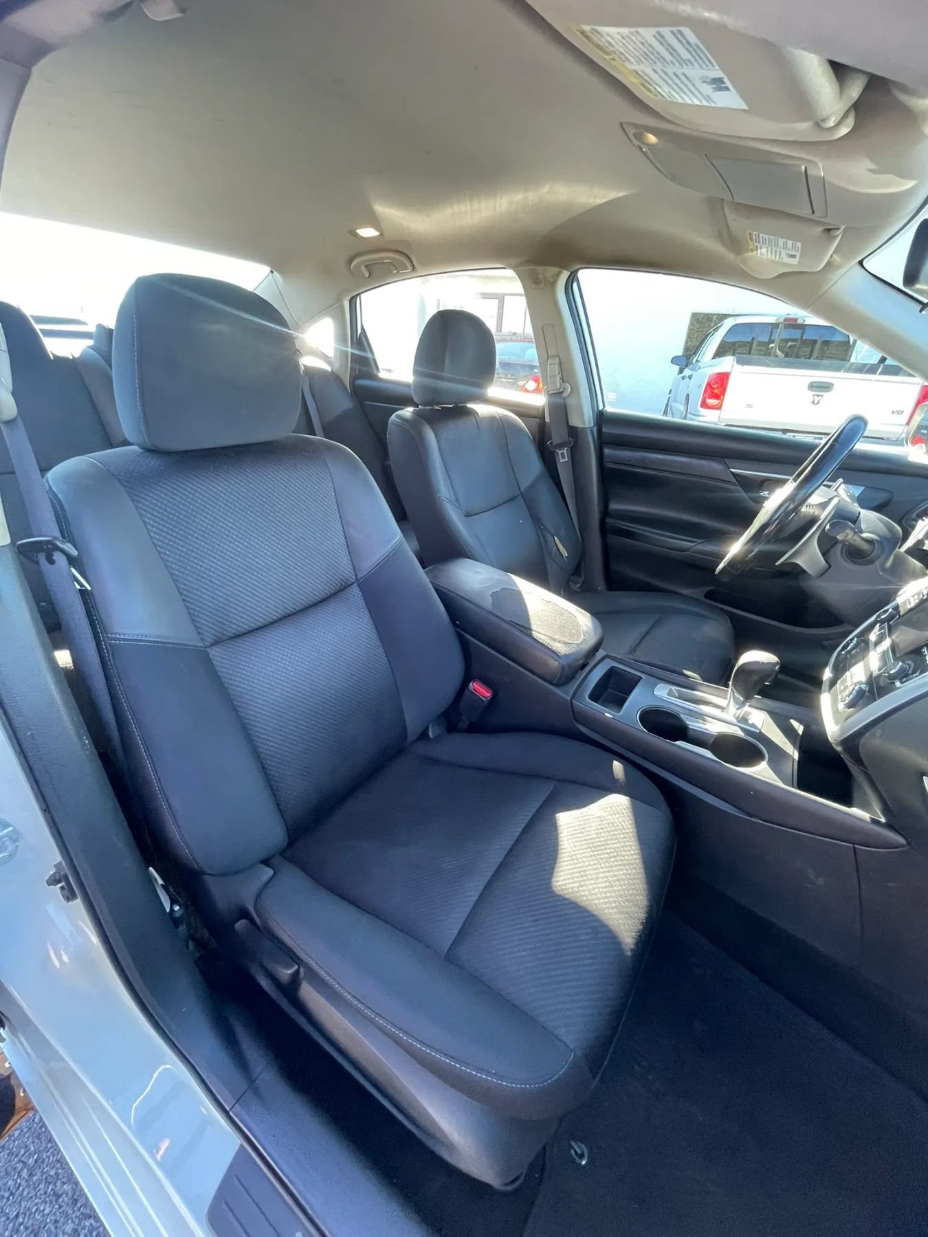 Used 2016 Nissan Altima 3.5 SR FWD image 32