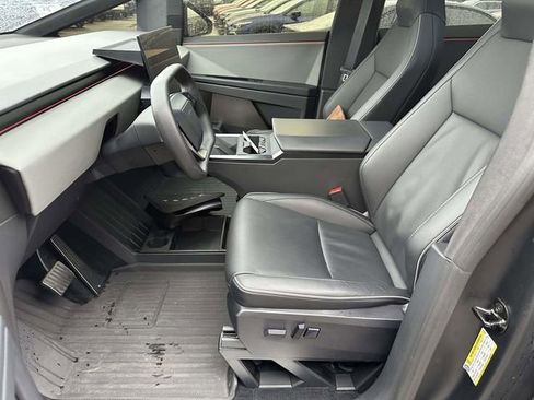 Used 2024 Tesla Cybertruck AWD Crew Cab image 12