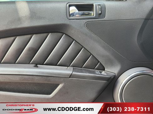 Used 2010 Ford Mustang GT RWD image 13
