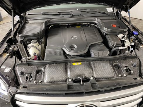 New 2025 Mercedes-Benz GLS 450 4MATIC image 32