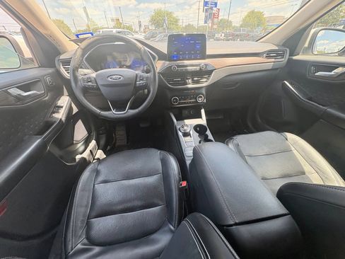 Used 2020 Ford Escape Titanium AWD/4WD image 10